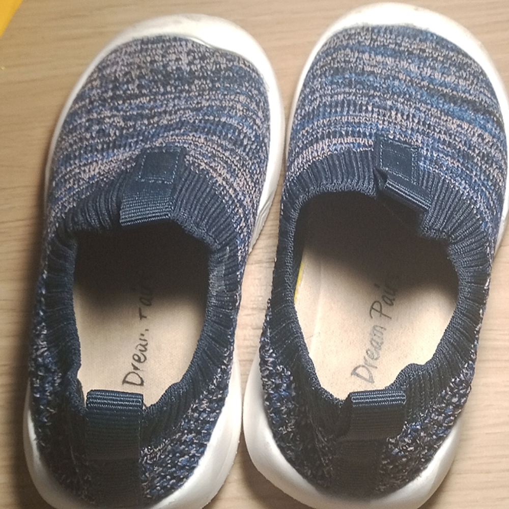Dream pairs brand stretchy shoes Baby 6T Blue, gray and black Shoes